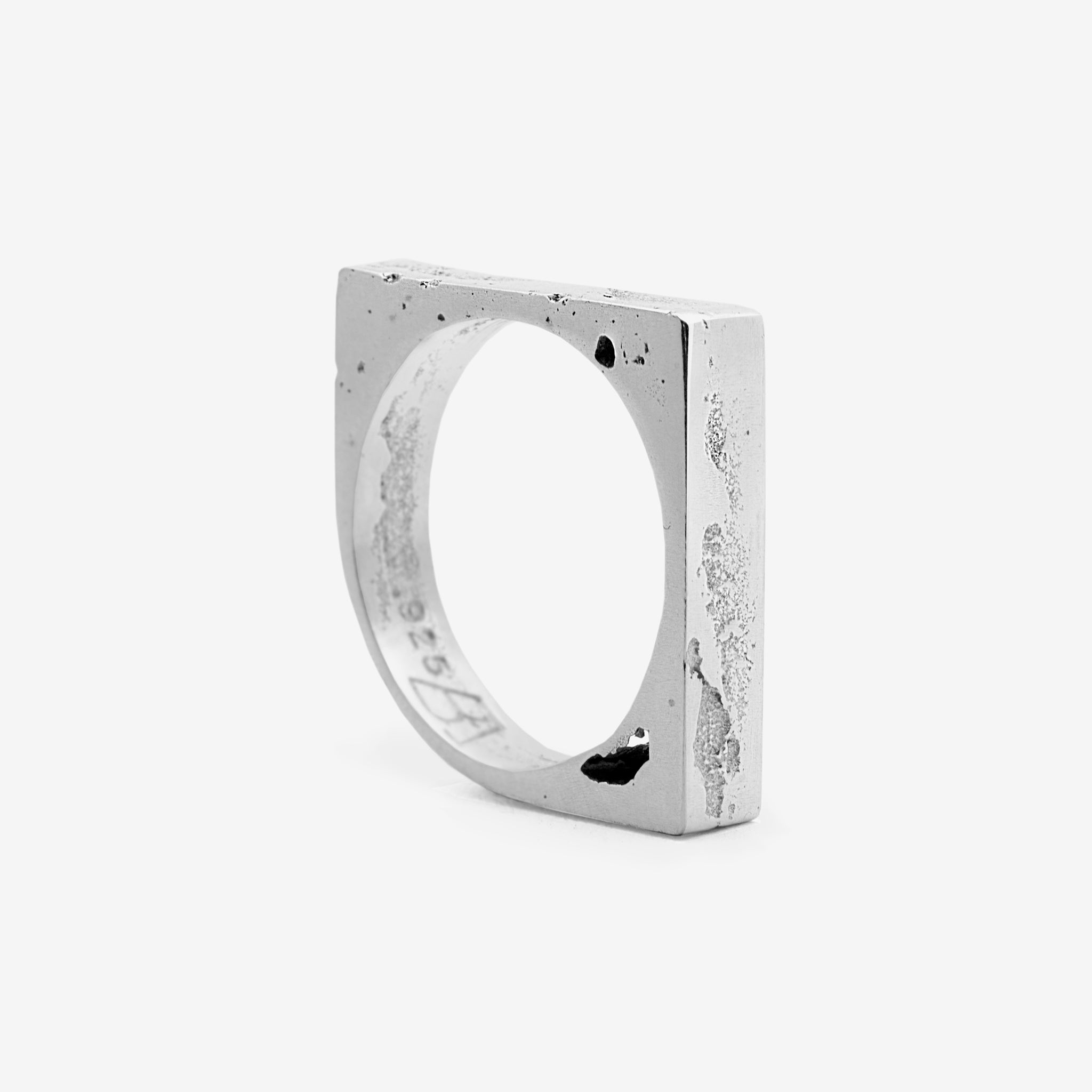 Geometric Sterling Silver Ring With  Blue Sapphire