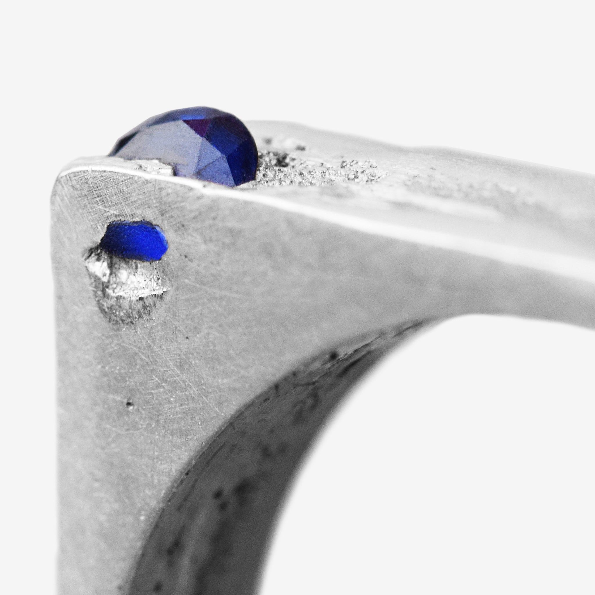 Geometric Sterling Silver Ring With  Blue Sapphire